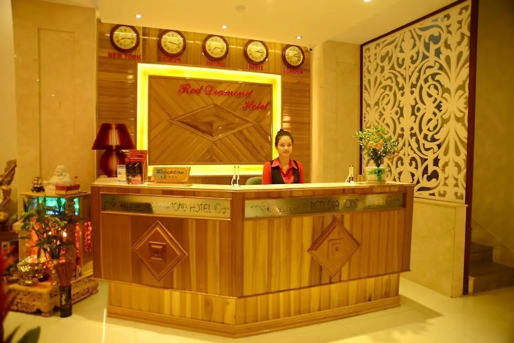 Red Diamond Hotel Dn - By Bay Luxury Da Nang Apartment